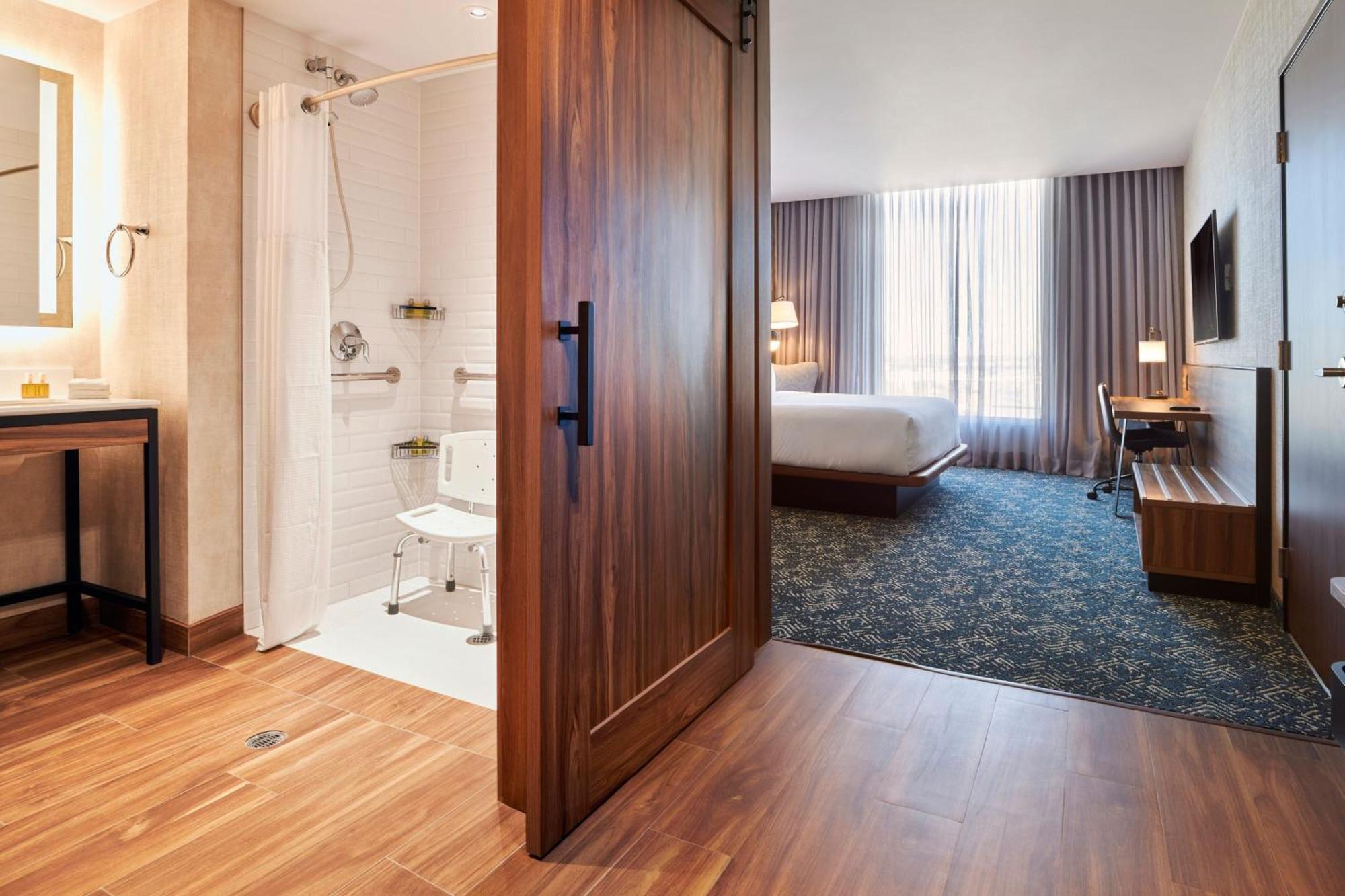 Four Points By Sheraton Distrito Uno Чиуауа Экстерьер фото