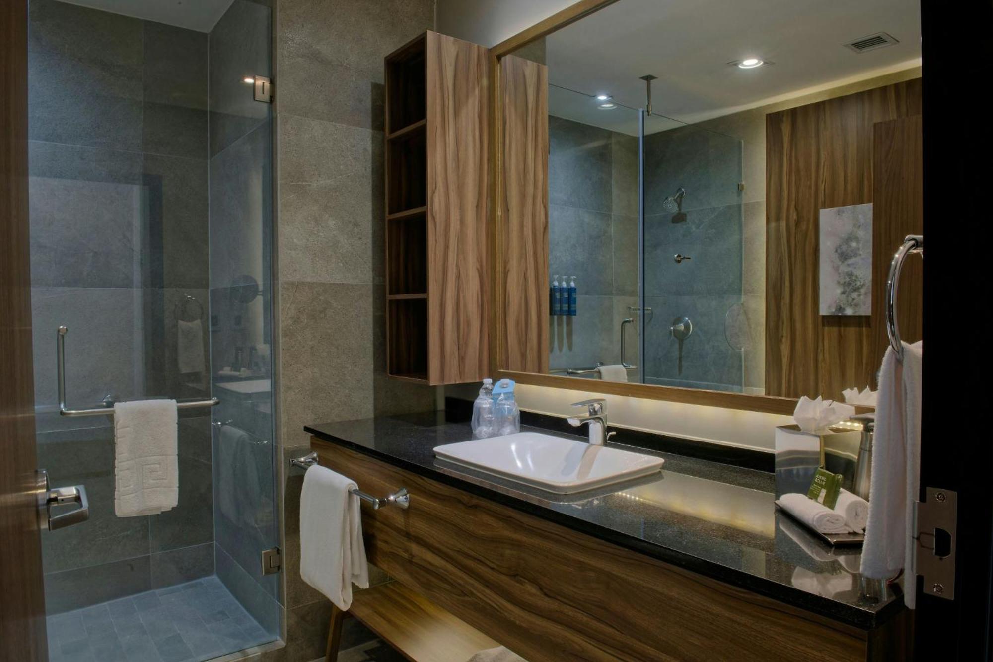 Four Points By Sheraton Distrito Uno Чиуауа Экстерьер фото