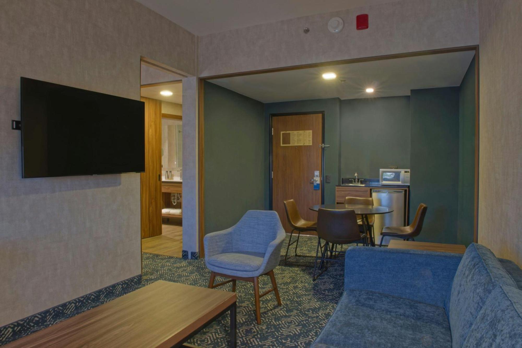 Four Points By Sheraton Distrito Uno Чиуауа Экстерьер фото